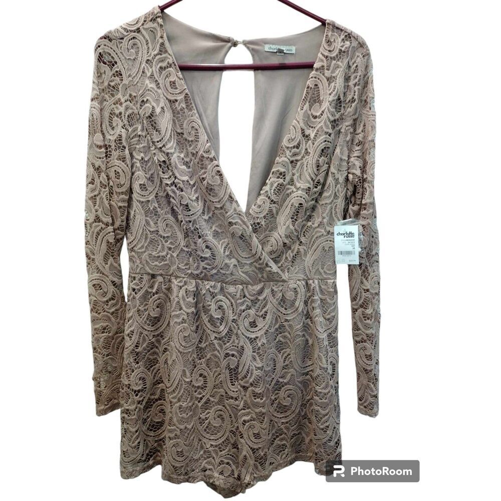NWT Charlotte‎ Russe Beige Lace Open Back V-Neck Romper